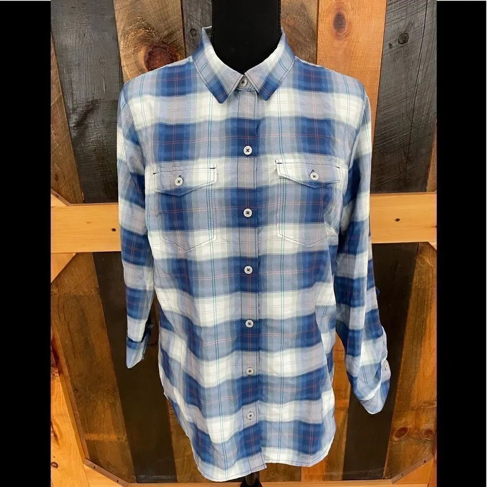 Eddie Bauer polyester/nylon blend button down plaid shirt with tab sleeves sz M